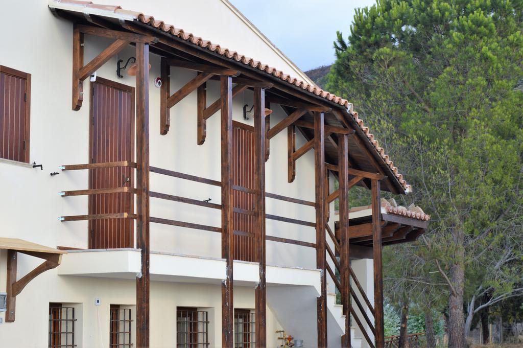 Agriturismo Pattina Villa Pettineo Екстериор снимка